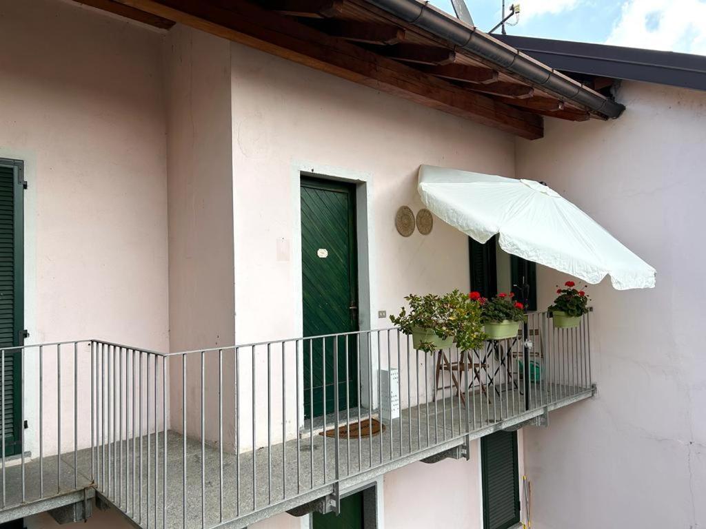 Appartement Il Nido à Castelletto sopra Ticino Extérieur photo